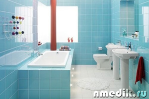 Чистая ванная комната и туалет